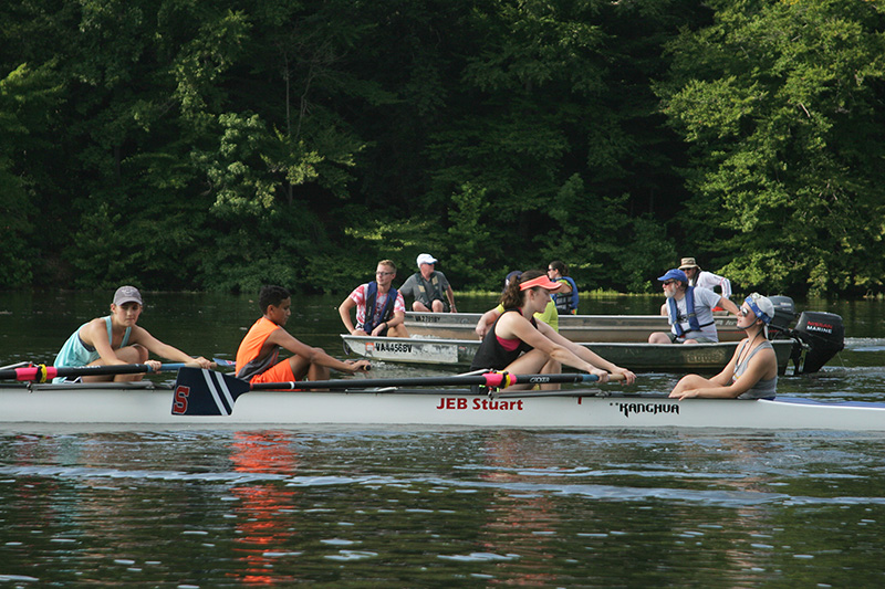 IMG_1386_LTR_Day3_lined-up-return_800x533px